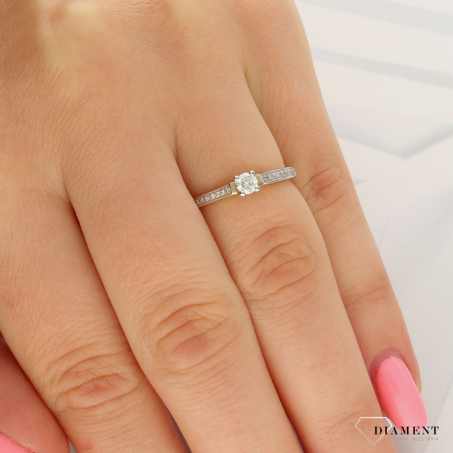 Pierścionek złoty DIAMENT białe złoto 0660027161 HSI.jpg